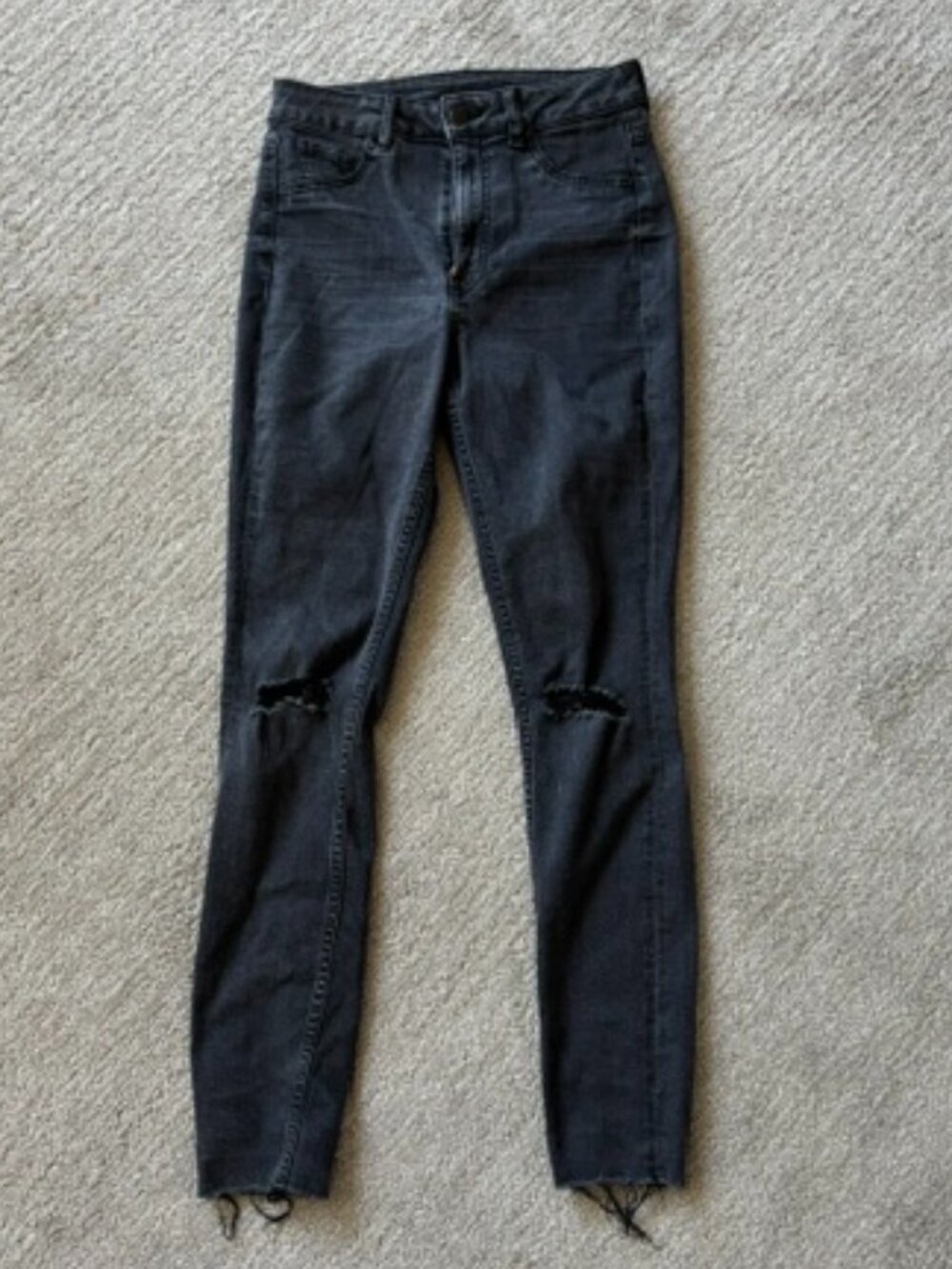 H&M Women's Curvy Jegging Jeans with Knee Holes in Perfect Condition